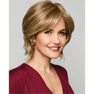 Raquel Welch Main Character Chin-Length Bob Wig for A Polished Sophisticated Loo